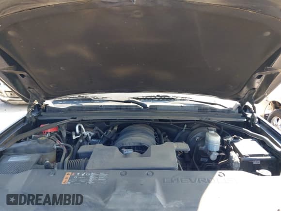 ✅ 2019 Chevrolet Suburban LT • VIN: 1GNSCHKC9KR375252 • Lot: 43286862. Wystawiony na IAAI z przebiegiem 214 493 mil. Bezpłatny archiwum sprzedaży aukcyjnych z USA i szczegółowy raport historii pojazdu na DreamBid. Zdjęcie 10.