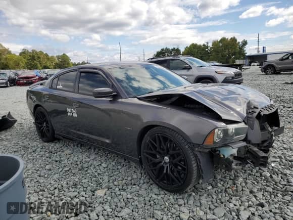 ✅ 2014 Dodge Charger RT • VIN: 2C3CDXCT1EH370154 • Lot: 80934955. Listed on Copart with 124,401 mi. Free auction sales archive from the USA and detailed vehicle history report at DreamBid. Image 4.