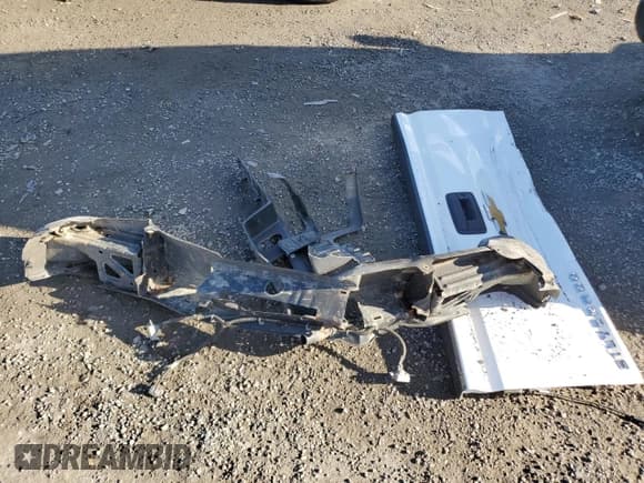 ✅ 2016 Chevrolet Silverado 1500 LS • VIN: 1GCVKNEH9GZ101488 • Лот: 79818654. Опубликован ранее на Copart с пробегом 216 166 миль. Бесплатный доступ к архиву аукционных продаж из США и подробный отчёт об истории автомобиля на DreamBid. Изображение 12.