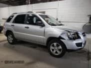 ✅ 2010 Kia Sportage LX • VIN: KNDKG3A46A7704641 • Lot: 68346895. Wystawiony na Copart z przebiegiem 142 328 mil. Bezpłatny archiwum sprzedaży aukcyjnych z USA i szczegółowy raport historii pojazdu na DreamBid. Zdjęcie 4.