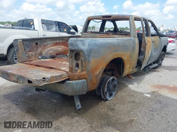 ✅ 2024 Ram 2500 Tradesman • VIN: 3C6UR5CJ1RG286529 • Lot: 41699051. Listed on IAAI with Not provided. Free auction sales archive from the USA and detailed vehicle history report at DreamBid. Image 4.