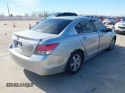 ✅ 2008 Honda Accord LX-P • VIN: JHMCP26478C074278 • Lot: 41357737. Wystawiony na IAAI z przebiegiem 198 553 mil. Bezpłatny archiwum sprzedaży aukcyjnych z USA i szczegółowy raport historii pojazdu na DreamBid. Zdjęcie 4.