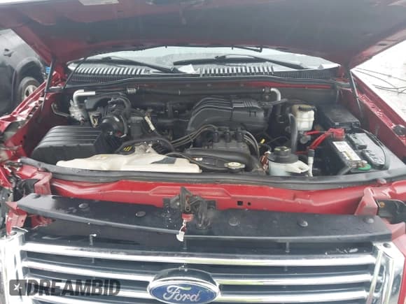 ✅ 2008 Ford Explorer XLT • VIN: 1FMEU73E98UA46565 • Lot: 41554191. Wystawiony na IAAI z przebiegiem 140 342 mil. Bezpłatny archiwum sprzedaży aukcyjnych z USA i szczegółowy raport historii pojazdu na DreamBid. Zdjęcie 10.