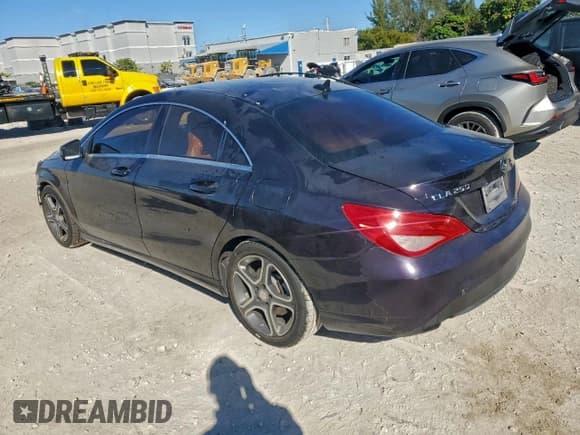 ✅ 2014 Mercedes-Benz CLA 250 • VIN: WDDSJ4EB1EN033614 • Lot: 93101785. Wystawiony na Copart z przebiegiem 204 703 mil. Bezpłatny archiwum sprzedaży aukcyjnych z USA i szczegółowy raport historii pojazdu na DreamBid. Zdjęcie 2.
