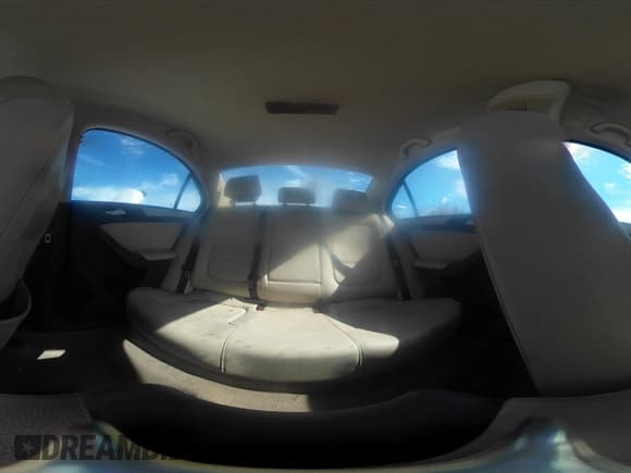 ✅ 2011 Volkswagen Jetta SE • VIN: 3VWDZ7AJ7BM338287 • Лот: 43460051. Опубликован ранее на IAAI с пробегом 225 183 миль. Бесплатный доступ к архиву аукционных продаж из США и подробный отчёт об истории автомобиля на DreamBid. Изображение 18.