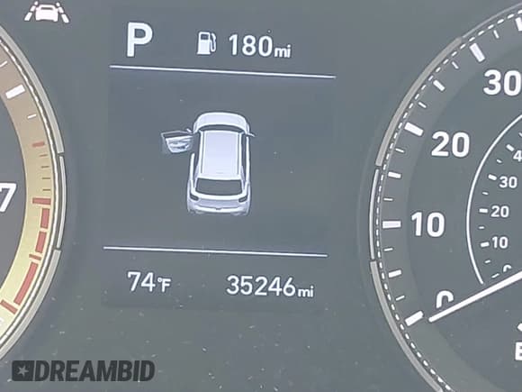 ✅ 2022 Hyundai Venue SE • VIN: KMHRB8A30NU132020 • Lot: 40459056. Listed on IAAI with 35,246 mi. Free auction sales archive from the USA and detailed vehicle history report at DreamBid. Image 16.