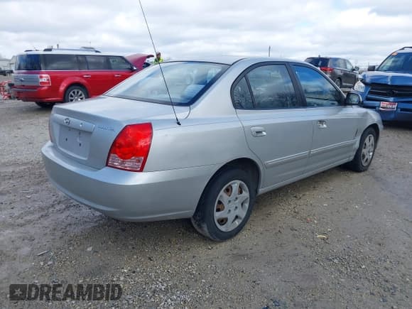 ✅ 2005 Hyundai Elantra GLS • VIN: KMHDN46D25U932331 • Lot: 41727007. Wystawiony na IAAI z przebiegiem 172 422 mil. Bezpłatny archiwum sprzedaży aukcyjnych z USA i szczegółowy raport historii pojazdu na DreamBid. Zdjęcie 4.
