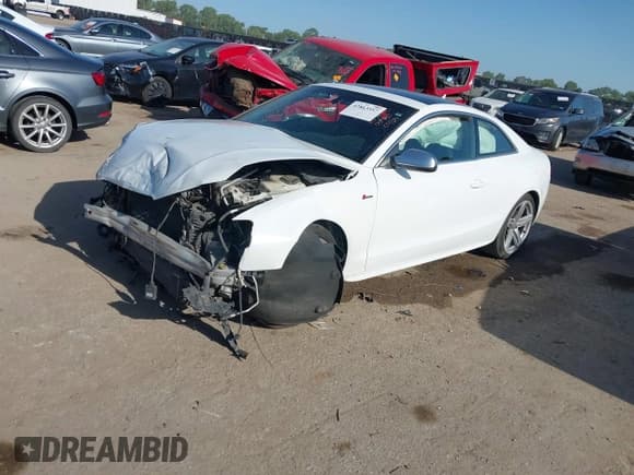 ✅ 2013 Audi S5 Premium Plus • VIN: WAUCGAFR4DA001735 • Лот: 42863557. Опубликован ранее на IAAI с пробегом 131 434 миль. Бесплатный доступ к архиву аукционных продаж из США и подробный отчёт об истории автомобиля на DreamBid. Изображение 2.