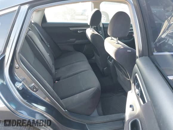 ✅ 2013 Nissan Altima SV • VIN: 1N4AL3APXDC917983 • Lot: 43881839. Listed on IAAI with 131,267 mi. Free auction sales archive from the USA and detailed vehicle history report at DreamBid. Image 8.