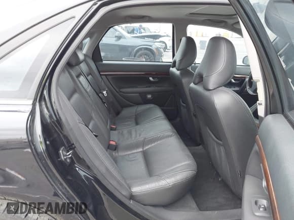 ✅ 2005 Volvo S80 • VIN: YV1TS911351411438 • Лот: 42361869. Опубликован ранее на IAAI с пробегом 101 502 миль. Бесплатный доступ к архиву аукционных продаж из США и подробный отчёт об истории автомобиля на DreamBid. Изображение 8.