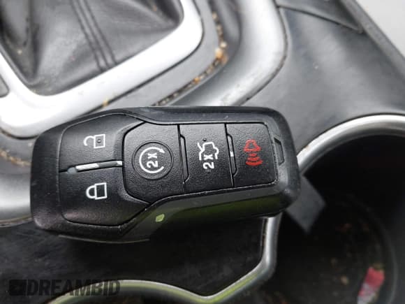 ✅ 2016 Ford Fusion Titanium • VIN: 3FA6P0K91GR261347 • Lot: 43737815. Listed on IAAI with 205,791 mi. Free auction sales archive from the USA and detailed vehicle history report at DreamBid. Image 11.