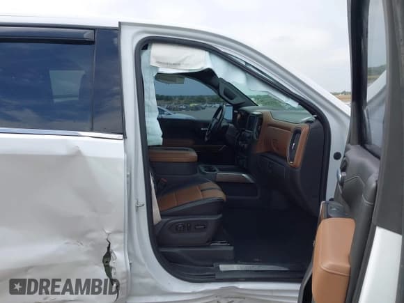 ✅ 2020 Chevrolet Silverado 1500 High Country • VIN: 3GCUYHET3LG401392 • Lot: 43325251. Listed on IAAI with 56,094 mi. Free auction sales archive from the USA and detailed vehicle history report at DreamBid. Image 5.