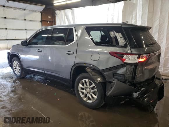 ✅ 2020 Chevrolet Traverse LS • VIN: 1GNERFKW9LJ292141 • Lot: 71017364. Wystawiony na Copart z przebiegiem 61 549 mil. Bezpłatny archiwum sprzedaży aukcyjnych z USA i szczegółowy raport historii pojazdu na DreamBid. Zdjęcie 2.