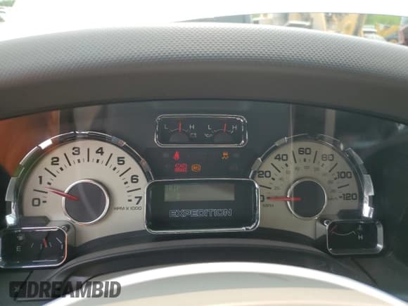 ✅ 2011 Ford Expedition Max Limited • VIN: 1FMJK2A52BEF43470 • Lot: 58922495. Listed on Copart with 227,929 mi. Free auction sales archive from the USA and detailed vehicle history report at DreamBid. Image 9.