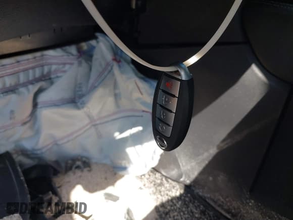 ✅ 2019 Nissan Kicks SV • VIN: 3N1CP5CU0KL523371 • Lot: 41160068. Listed on IAAI with 74,529 mi. Free auction sales archive from the USA and detailed vehicle history report at DreamBid. Image 11.