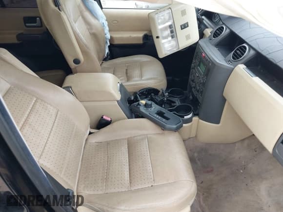 ✅ 2006 Land Rover LR3 SE • VIN: SALAE25476A354252 • Lot: 42263286. Wystawiony na IAAI z przebiegiem 177 990 mil. Bezpłatny archiwum sprzedaży aukcyjnych z USA i szczegółowy raport historii pojazdu na DreamBid. Zdjęcie 5.