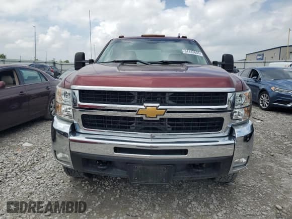 ✅ 2008 Chevrolet Silverado 2500HD 1LT • VIN: 1GCHK29K18E198812 • Lot: 64143655. Wystawiony na Copart z przebiegiem 161 969 mil. Bezpłatny archiwum sprzedaży aukcyjnych z USA i szczegółowy raport historii pojazdu na DreamBid. Zdjęcie 5.