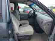 2005 Chevrolet Venture LS z VIN 1GNDV23EX5D100832, wystawiony jako IAAI lot #42888933 z przebiegiem 34 005 mil mil oraz . Historia ofert i sprzedaży dostępna na DreamBid. Obrazek 5.