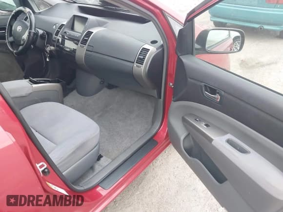 ✅ 2008 Toyota Prius • VIN: JTDKB20U287700493 • Lot: 43789630. Listed on IAAI with 220,762 mi. Free auction sales archive from the USA and detailed vehicle history report at DreamBid. Image 5.