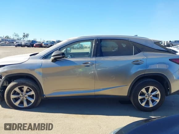 ✅ 2019 Lexus RX 350 • VIN: 2T2ZZMCA5KC137044 • Lot: 43899971. Wystawiony na IAAI z przebiegiem 51 860 mil. Bezpłatny archiwum sprzedaży aukcyjnych z USA i szczegółowy raport historii pojazdu na DreamBid. Zdjęcie 14.