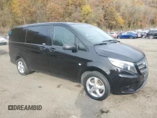 ✅ 2018 Mercedes-Benz Metris Passenger • VIN: WD4PG2EE9J3461892 • Lot: 91496565. Wystawiony na Copart z przebiegiem 141 066 mil. Bezpłatny archiwum sprzedaży aukcyjnych z USA i szczegółowy raport historii pojazdu na DreamBid. Zdjęcie 4.