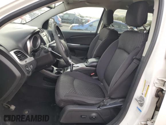 ✅ 2014 Dodge Journey SXT • VIN: 3C4PDCBB2ET171197 • Lot: 93077075. Wystawiony na Copart z przebiegiem 160 273 mil. Bezpłatny archiwum sprzedaży aukcyjnych z USA i szczegółowy raport historii pojazdu na DreamBid. Zdjęcie 7.