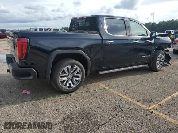 ✅ 2025 GMC Sierra 1500 Denali • VIN: 3GTUUGED8SG275012 • Лот: 64973085. Опубликован ранее на Copart с пробегом 2 886 миль. Бесплатный доступ к архиву аукционных продаж из США и подробный отчёт об истории автомобиля на DreamBid. Изображение 3.