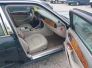 ✅ 1998 Jaguar XJ • VIN: SAJHX1245WC838179 • Лот: 42625689. Опубликован ранее на IAAI с пробегом 122 889 миль. Бесплатный доступ к архиву аукционных продаж из США и подробный отчёт об истории автомобиля на DreamBid. Изображение 5.