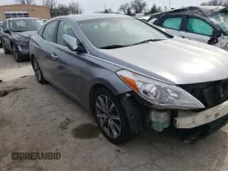 2015 Hyundai Azera z VIN KMHFG4JGXFA490390, wystawiony jako Copart lot #54162693 z przebiegiem Nie podano mil oraz Nie do naprawy • Non repairable. Historia ofert i sprzedaży dostępna na DreamBid. Obrazek 4.