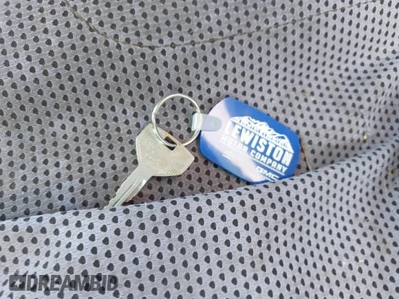 ✅ 2000 Dodge Dakota Sport • VIN: 1B7HG2AZ8YS644675 • Lot: 43137790. Wystawiony na IAAI z przebiegiem 183 156 mil. Bezpłatny archiwum sprzedaży aukcyjnych z USA i szczegółowy raport historii pojazdu na DreamBid. Zdjęcie 11.