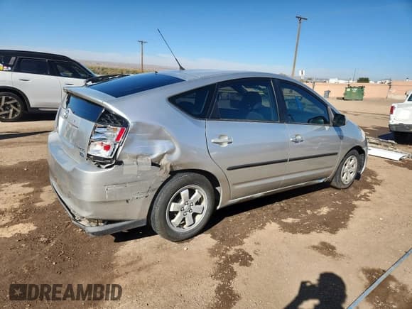 ✅ 2005 Toyota Prius • VIN: JTDKB20U753073289 • Lot: 90262495. Listed on Copart with 261,135 mi. Free auction sales archive from the USA and detailed vehicle history report at DreamBid. Image 3.