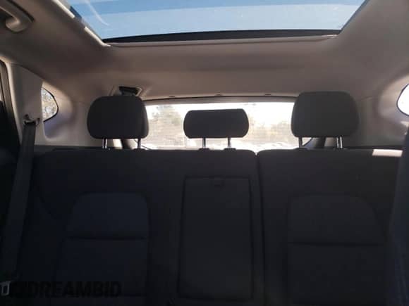 2018 Hyundai Tucson Limited z VIN KM8J33A28JU724148, wystawiony jako Copart lot #86606695 z przebiegiem 159 062 mil mil oraz Czysty tytuł • Clean title. Historia ofert i sprzedaży dostępna na DreamBid. Obrazek 10.