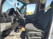 ✅ 2014 Mercedes-Benz Sprinter Cargo • VIN: WD3PE8CC4E5868012 • Лот: 52809965. Опубликован ранее на Copart с пробегом 194 006 миль. Бесплатный доступ к архиву аукционных продаж из США и подробный отчёт об истории автомобиля на DreamBid. Изображение 7.
