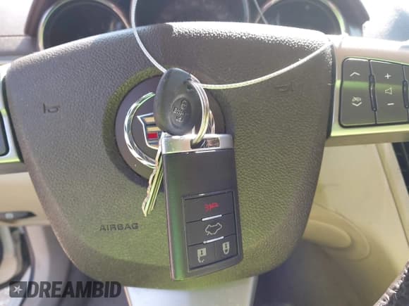 ✅ 2013 Cadillac CTS Luxury • VIN: 1G6DE5E56D0112850 • Лот: 42943818. Опубликован ранее на IAAI с пробегом 121 044 миль. Бесплатный доступ к архиву аукционных продаж из США и подробный отчёт об истории автомобиля на DreamBid. Изображение 11.