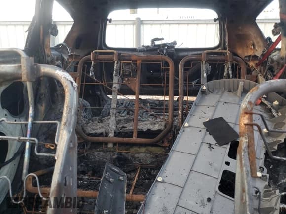 ✅ 2003 Pontiac Vibe • VIN: 5Y2SL62823Z408120 • Lot: 93864435. Wystawiony na Copart z przebiegiem Nie podano. Bezpłatny archiwum sprzedaży aukcyjnych z USA i szczegółowy raport historii pojazdu na DreamBid. Zdjęcie 10.