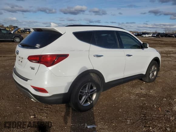 ✅ 2017 Hyundai Santa Fe 2.4L • VIN: 5NMZUDLB5HH035516 • Lot: 92186305. Listed on Copart with 158,230 mi. Free auction sales archive from the USA and detailed vehicle history report at DreamBid. Image 3.