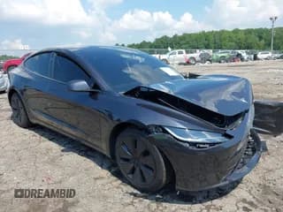 ✅ 2024 Tesla Model 3 Long Range • VIN: 5YJ3E1EB6RF813646 • Lot: 42550357. Wystawiony na IAAI z przebiegiem 17 913 mil. Bezpłatny archiwum sprzedaży aukcyjnych z USA i szczegółowy raport historii pojazdu na DreamBid. Zdjęcie 1.
