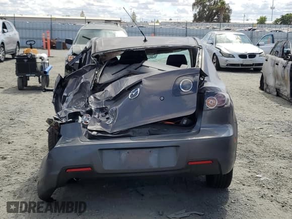 ✅ 2008 Mazda 3 Sport • VIN: JM1BK12G381175819 • Lot: 71929965. Listed on Copart with Not provided. Free auction sales archive from the USA and detailed vehicle history report at DreamBid. Image 6.