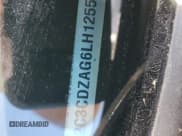 ✅ 2020 Dodge Challenger SXT • VIN: 2C3CDZAG6LH125560 • Lot: 39456003. Wystawiony na Copart z przebiegiem 51 289 mil. Bezpłatny archiwum sprzedaży aukcyjnych z USA i szczegółowy raport historii pojazdu na DreamBid. Zdjęcie 14.