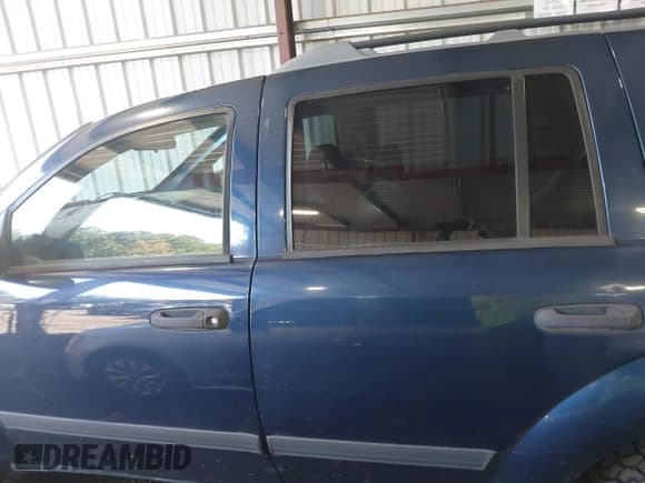 ✅ 2006 Dodge Durango SLT • VIN: 1D4HB48N06F170548 • Lot: 43556001. Wystawiony na IAAI z przebiegiem 102 908 mil. Bezpłatny archiwum sprzedaży aukcyjnych z USA i szczegółowy raport historii pojazdu na DreamBid. Zdjęcie 14.