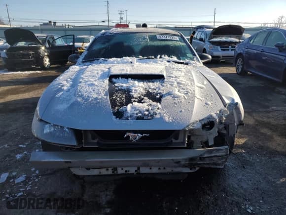 ✅ 1999 Ford Mustang GT • VIN: 1FAFP42X6XF159917 • Lot: 42371825. Listed on Copart with 133,761 mi. Free auction sales archive from the USA and detailed vehicle history report at DreamBid. Image 5.