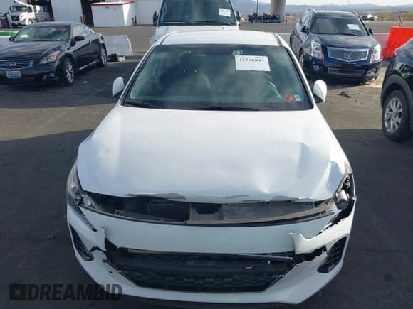 ✅ 2019 Hyundai Elantra • VIN: KMHH35LE7KU090303 • Lot: 41706847. Listed on IAAI with 106,492 mi. Free auction sales archive from the USA and detailed vehicle history report at DreamBid. Image 13.