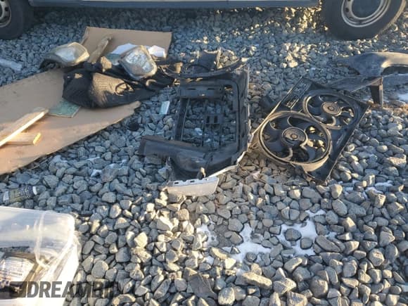 ✅ 2016 Ford Transit Cargo • VIN: 1FTYR3XM9GKA13783 • Lot: 85702484. Listed on Copart with Not provided. Free auction sales archive from the USA and detailed vehicle history report at DreamBid. Image 13.