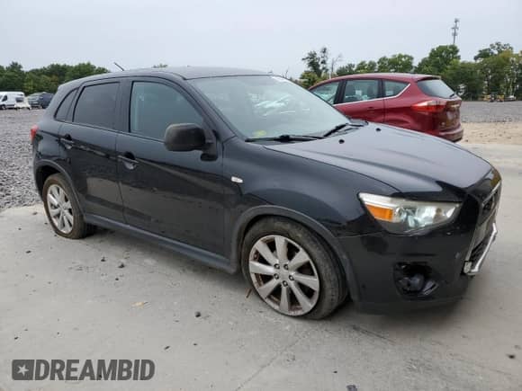 2014 Mitsubishi Outlander ES с VIN 4A4AP3AU9EE008572, выставлен на аукционе Copart как лот 70549005 с пробегом 208 024 миль миль и Списание • Salvage title. История ставок и продаж доступна на DreamBid. Изображение 4.