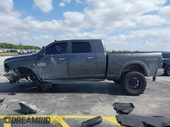 ✅ 2018 Ram 2500 Big Horn • VIN: 3C6UR5ML2JG368807 • Lot: 42159084. Wystawiony na IAAI z przebiegiem 142 326 mil. Bezpłatny archiwum sprzedaży aukcyjnych z USA i szczegółowy raport historii pojazdu na DreamBid. Zdjęcie 15.