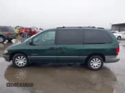 ✅ 1997 Plymouth Grand Voyager • VIN: 2P4GP44R5VR377345 • Lot: 41435749. Wystawiony na IAAI z przebiegiem 191 298 mil. Bezpłatny archiwum sprzedaży aukcyjnych z USA i szczegółowy raport historii pojazdu na DreamBid. Zdjęcie 14.
