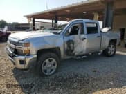 ✅ 2015 Chevrolet Silverado 2500HD LT • VIN: 1GC1KVEG0FF111137 • Lot: 59334755. Wystawiony na Copart z przebiegiem Nie podano. Bezpłatny archiwum sprzedaży aukcyjnych z USA i szczegółowy raport historii pojazdu na DreamBid. Zdjęcie 1.