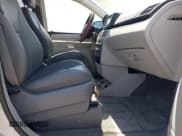 ✅ 2011 Volkswagen Routan SE • VIN: 2V4RW3DG3BR621827 • Lot: 42471811. Listed on IAAI with 107,782 mi. Free auction sales archive from the USA and detailed vehicle history report at DreamBid. Image 5.