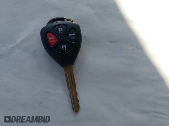 ✅ 2012 Toyota Avalon • VIN: 4T1BK3DB9CU450206 • Lot: 41163518. Wystawiony na IAAI z przebiegiem 230 317 mil. Bezpłatny archiwum sprzedaży aukcyjnych z USA i szczegółowy raport historii pojazdu na DreamBid. Zdjęcie 11.