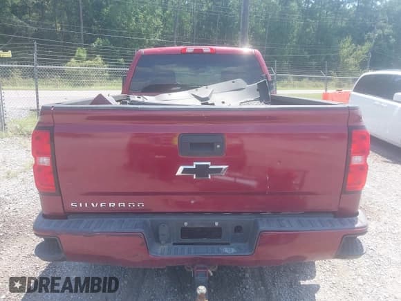 ✅ 2018 Chevrolet Silverado 1500 LT • VIN: 3GCUKREC0JG261001 • Lot: 43014912. Listed on IAAI with 145,954 mi. Free auction sales archive from the USA and detailed vehicle history report at DreamBid. Image 17.